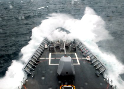 US Navy 110512-N-YM590-015 The guided-missile cruiser USS Anzio (CG 68) is underway in the Atlantic Ocean during rough seas