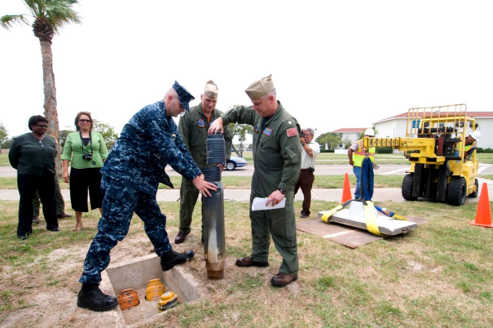 US Navy 110512-N-LY958-034 Cmdr. Daniel Case opens a 25-year-old time capsule (VT) 27 buried in 1986