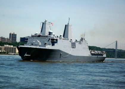 US Navy 110525-N-JP566-221 The amphibious transport dock ship USS New York (LPD 21) participates in the Parade of Ships during Fleet Week 2011 para