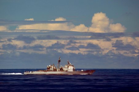 US Navy 110529-N-DR144-694 The Ticonderoga-class guided-missile cruiser USS Bunker Hill (CG 52) approaches the Nimitz-class aircraft carrier USS Ca photo