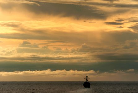 US Navy 110528-N-DR144-351 The Arleigh Burke-class guided-missile destroyer USS Gridley (DDG 101) is underway as part of Carrier Strike Group (CSG)