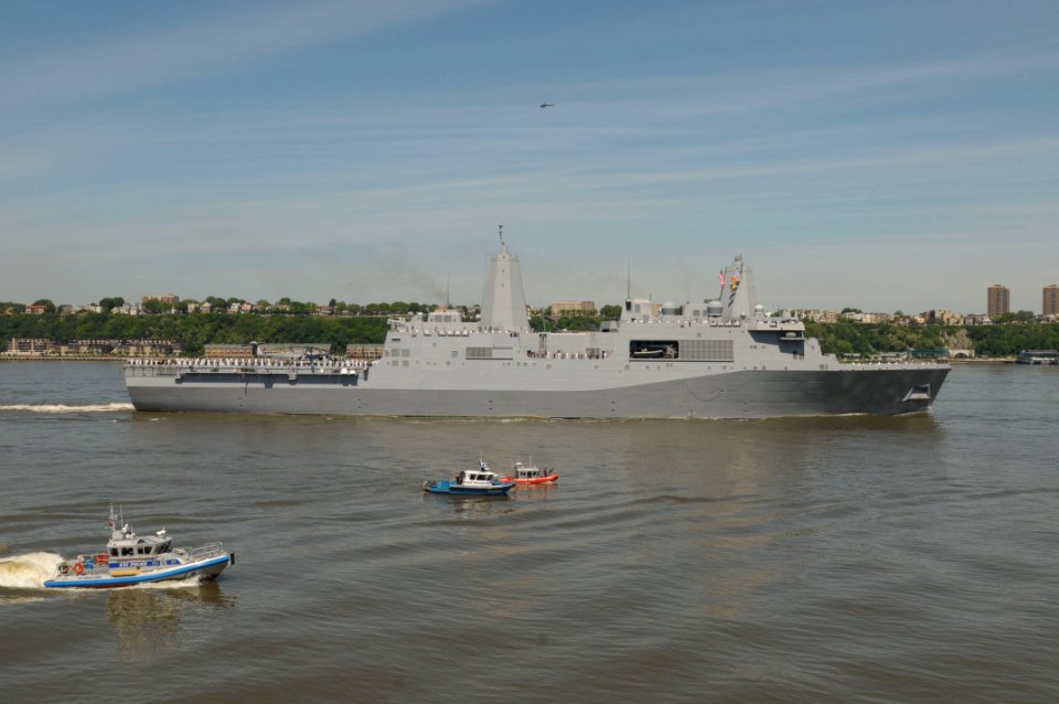 US Navy 110525-N-PS473-049 USS New York (LPD 21) transits the Hudson River during Fleet Week 2011 parade of ships