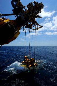 US Navy 110603-N-BA263-011 The U.S. Navy's Deep Submergence Unit releases the U.S. Navy Submarine Rescue Diving and Recompression System's (SRDRS)
