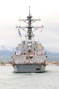 US Navy 110601-N-KT462-630 Sailors man the rails aboard the guided-missile destroyer USS Chung Hoon (DDG 93)
