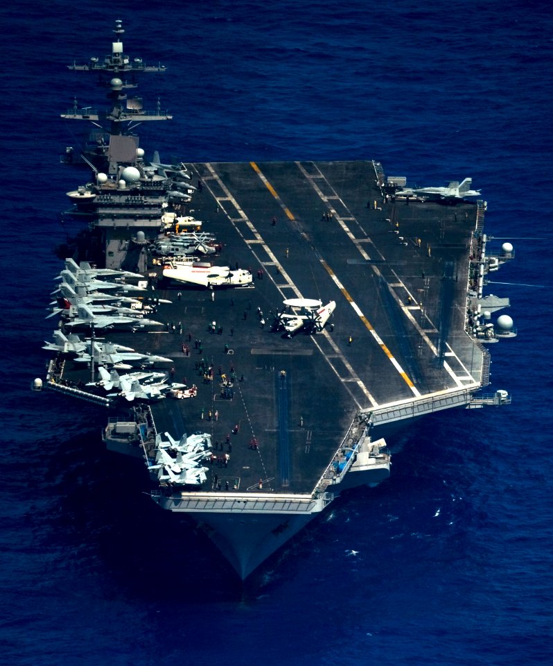 US Navy 110603-N-GZ277-247 USS Carl Vinson (CVN 70) is underway in the Pacific Ocean