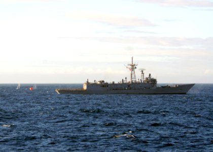 US Navy 110606-N-ZI300-034 The guided-missile frigate USS Thach (FFG 43) fires on a floating target, known as a