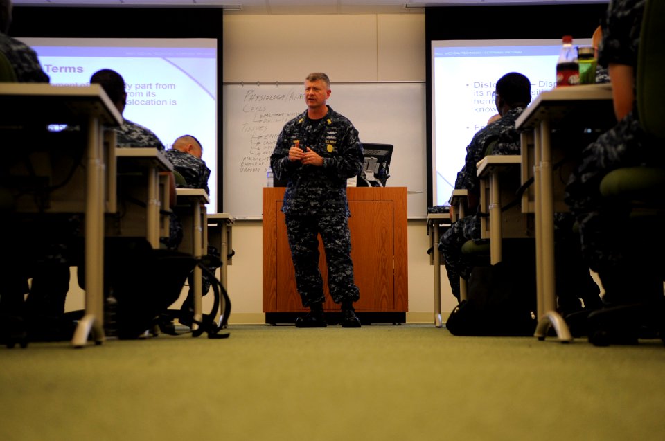 US Navy 110606-N-AD372-120 Master Chief Petty Officer of the Navy (MCPON) Rick D. West speaks with Sailors attending the Navy Medicine Training Cen
