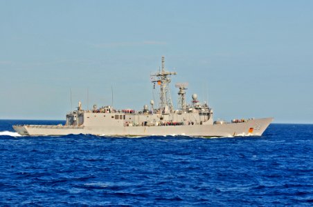 US Navy 110611-N-XO436-013 USS Stephen W. Groves (FFG 29) is underway participating in Phoenix Express 2011