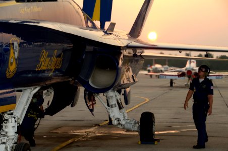 US Navy 110614-N-BA418-053 Logistics Specialist 2nd Class Andrew Schweitzer, from Orlando, Fla., assigned to the U.S. Navy flight demonstration squ