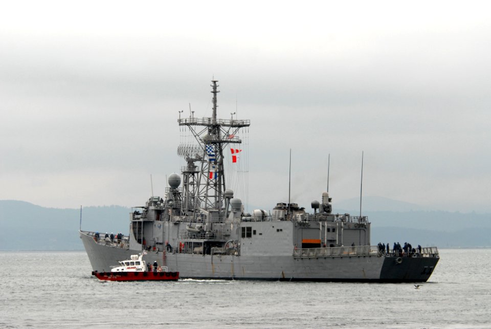US Navy 110616-N-ZI300-036 The Guided-missile frigate USS Thach (FFG 43) departs Talcahuano, Chile, after a five-day visit