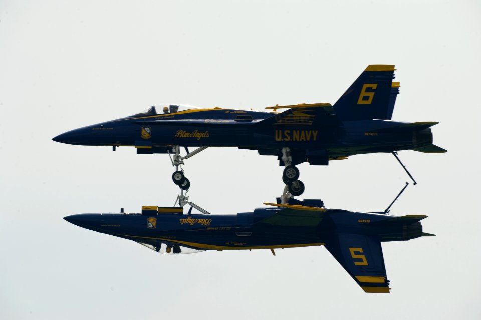 US Navy 110619-N-BA418-022 The U.S. Navy flight demonstration squadron, the Blue Angels, perform the