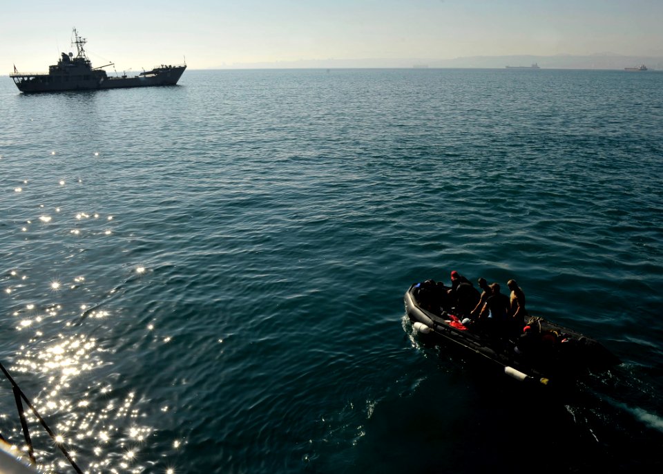 US Navy 110623-N-KB666-075 Navy divers and divers assigned to the Armada de Chile prepare to conduct dive operations off the coast of Valparaiso, C