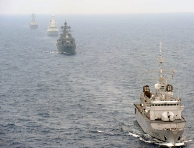 US Navy 110629-N-XZ912-478 Ships participate in maneuvering exercises during FRUKUS 2011