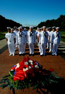 US Navy 110629-N-OM642-525 Sailors conduct a wreath laying ceremony at the Piskarevskoye Cemetery