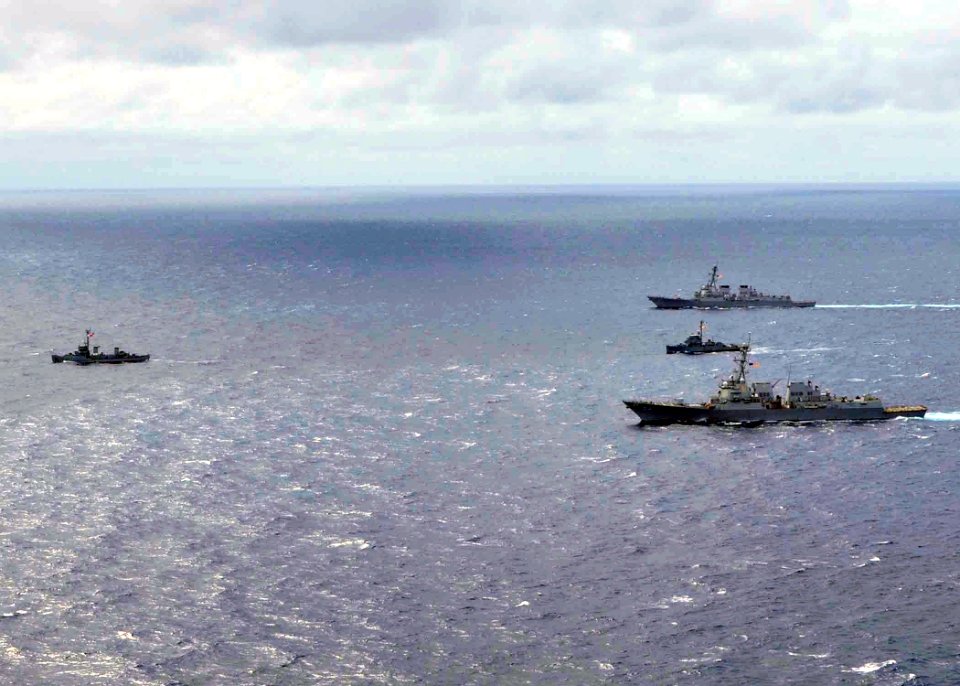US Navy 110705-N-XR557-299 during Cooperation Afloat Readiness and Training (CARAT) Philippines 2011