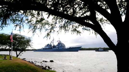 US Navy 110706-N-VM928-001 USS Chosin (CG 65) gets underway after departing dry dock following a maintenance availability under the U.S. Navy's Cru