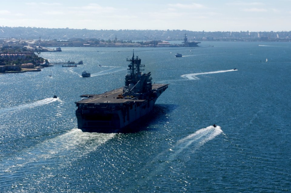 US Navy 110630-N-ZC343-002 The Amphibious assault ship USS Makin Island (LHD 8) navigates San Diego Bay on its way to the Pacific Ocean for sea tri