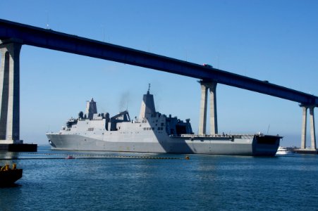 US Navy 110701-N-ZC343-933 The amphibious transport dock ship USS New Orleans (LPD 18) navigates San Diego Bay and under the Coronado Bridge on its