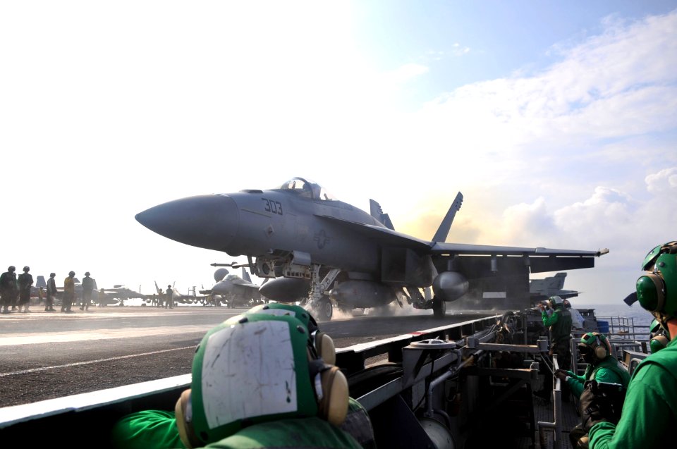 US Navy 110714-N-CH661-088 An F-A-18E Super Hornet assigned to the Knighthawks of Strike Fighter Squadron (VFA) 136