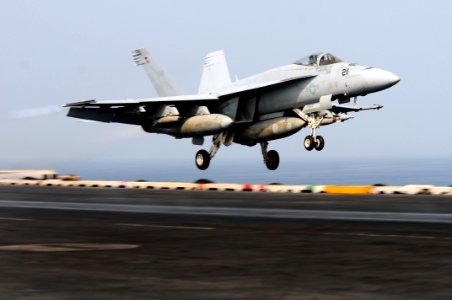 US Navy 110707-N-UO379-654 An F-A-18E Super Hornet assigned to the Argonauts of Strike Fighter Squadron (VFA) 147 launches from the aircraft carrie