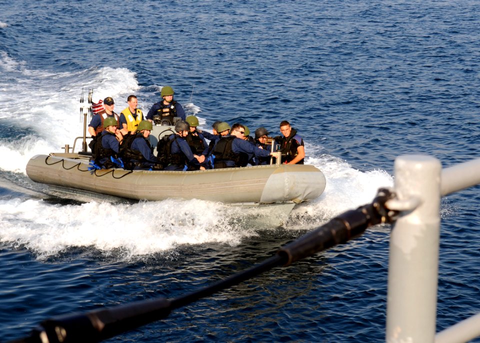 US Navy 110714-N-KB052-157 The visit, board, search and seizure (VBSS) team assigned to the Ticonderoga-class guided-missile cruiser USS Cowpens (C