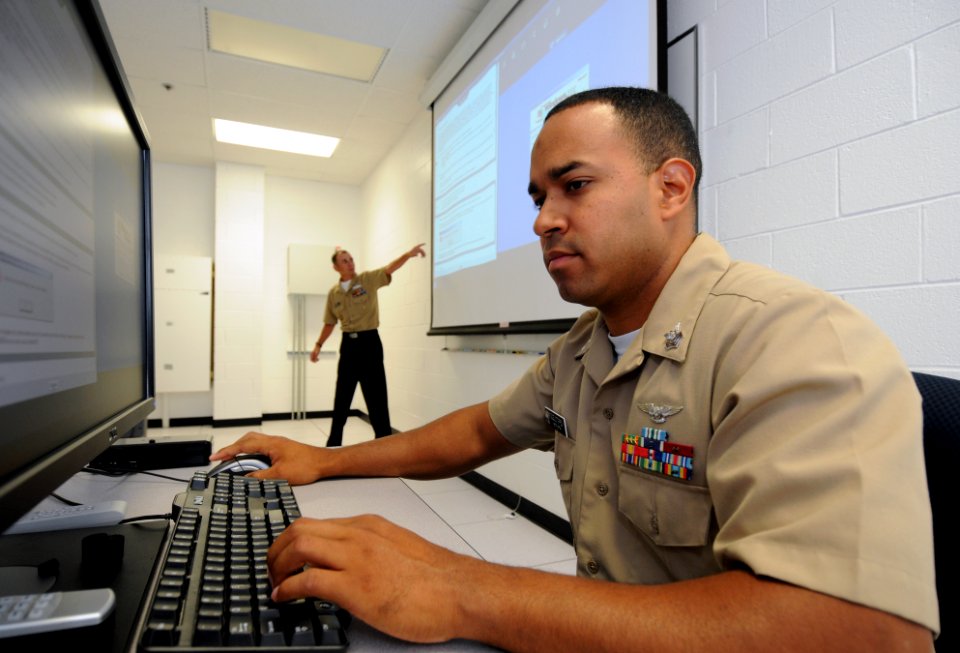 US Navy 110712-N-GS507-475 Instructors demonstrate how Digital Tutor works