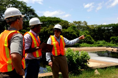 US Navy 110718-F-ET173-083 Cmdr. Mark Riddle, an environmental health staff member from the Department of Sonsonate, El Salvador Ministry of Health photo