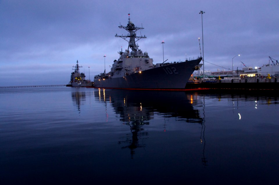 US Navy 110719-N-ZC343-841 The guided-missile destroyer USS Sampson (DDG 102) is moored at Naval Base San Diego