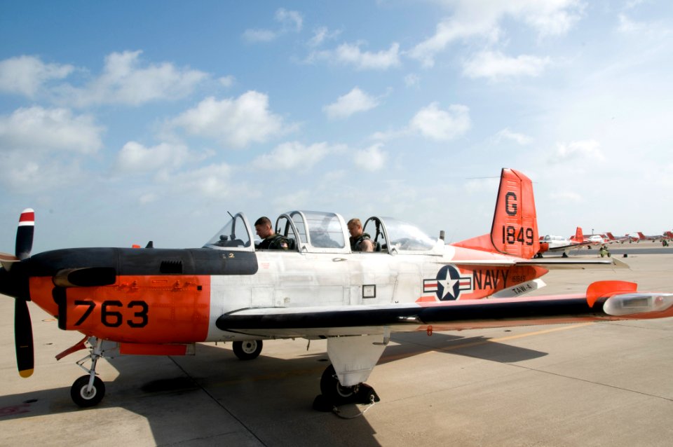 US Navy 110720-N-LY958-101 Instructor pilot Lt. Cmdr. Daniel Kelly and student naval aviator Ensign Christopher Tucker, both assigned to Training S