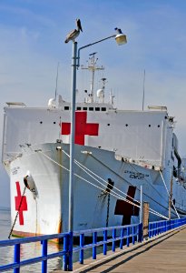 US Navy 110803-N-EP471-046 USNS Comfort (T-AH 20) is moored in Puntarenas, Costa Rica, to participate in humanitarian assistance supporting Continu