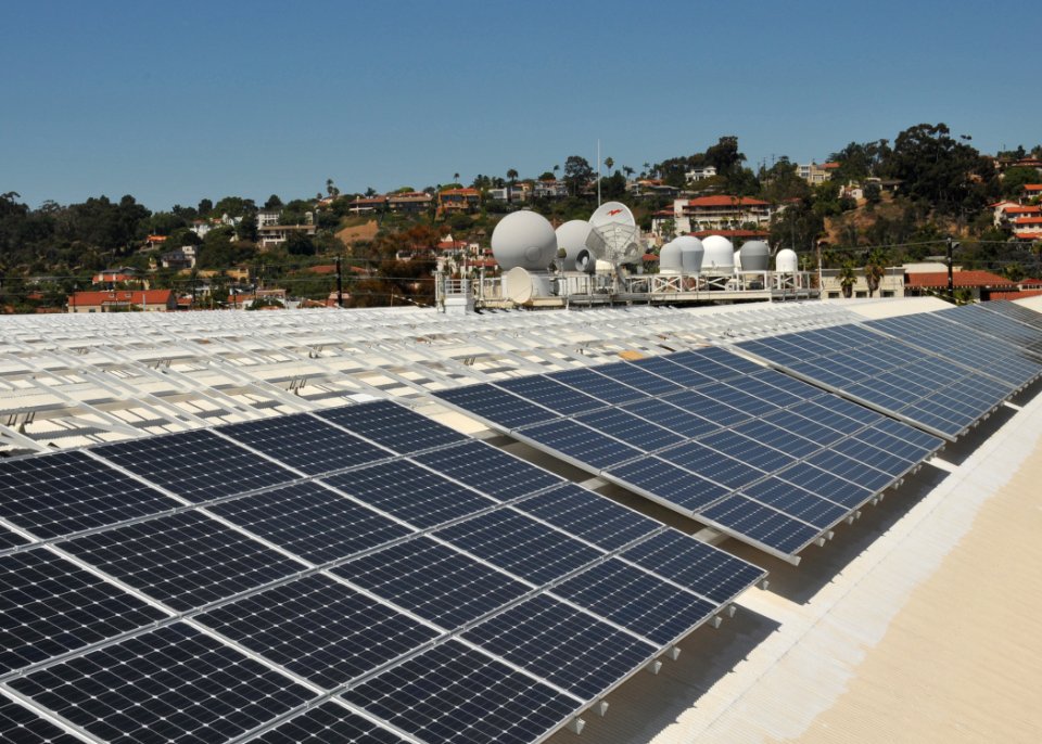 US Navy 110803-N-UN340-067 A view of solar panels recently installed on the roof of Space and Naval Warfare Systems Command Headquarters, Old Town