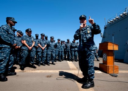 US Navy 110804-N-DR144-627 Master Chief Petty Officer of the Navy (MCPON) Rick D. West talks with Sailors aboard USS Gridley (DDG 101) photo