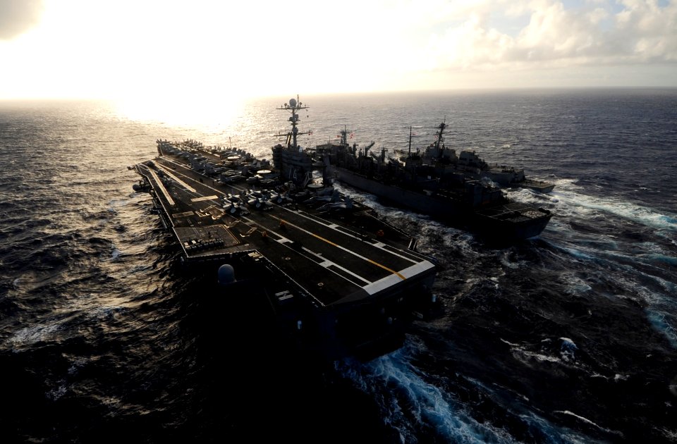 US Navy 110807-N-ZZ999-984 The Nimitz-class aircraft carrier USS John C. Stennis (CVN 74) moves into position to take on fuel from the Military Sea