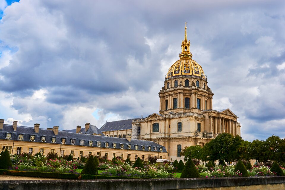 Napoleon places of interest building
