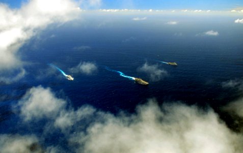 US Navy 110818-N-ZS026-457 USS Boxer Amphibious Ready Group cuts through the blue waters of the Indian Ocean