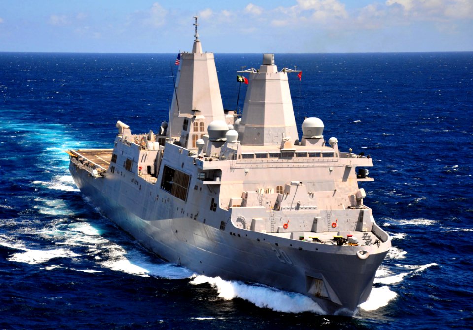 US Navy 110818-N-ZS026-232 USS Green Bay, underway in the 7th Fleet AOR