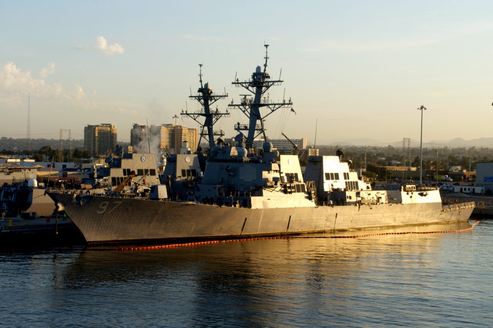 US Navy 110827-N-ZC343-439 The guided-missile destroyer USS Halsey (DDG 97) is moored at Naval Base San Diego