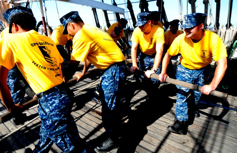 US Navy 110829-N-KB563-288 Chief petty officer selects learn basic seamanship aboard the sailing ship Star of India uring a Naval heritage team-bui