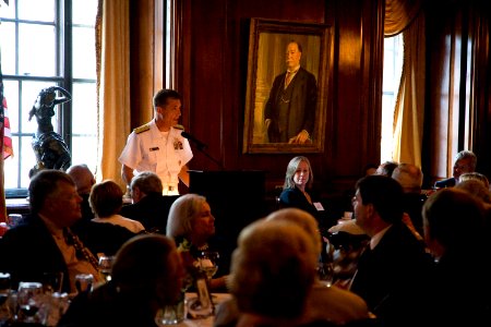 US Navy 110829-N-YM440-195 Vice Adm. Dirk Debbink, Chief of Navy Reserve, speaks to members of the Cincinnati Navy League during Cincinnati Navy We photo