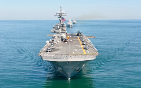 US Navy 110831-N-PM781-005 USS Wasp (LHD 1) and USS San Antonio (LPD 17) transit in formation during a training exercise