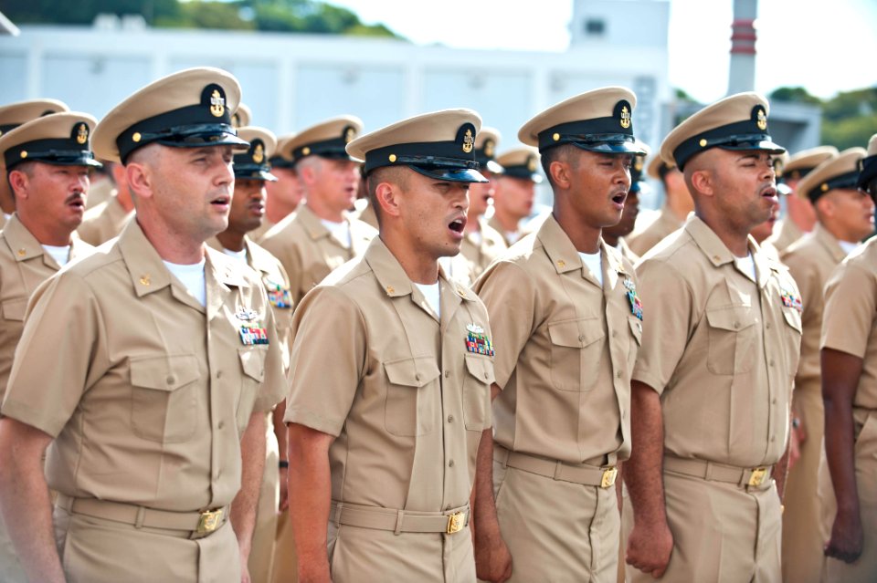 US Navy 110916-N-CZ945-423 Newly pinned chief petty officers sing