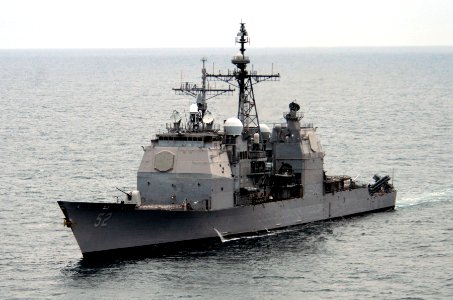 US Navy 110917-N-BC134-315 The guided-missile cruiser USS Bunker Hill (CG 52) transits the Pacific Ocean. Bunker Hill is conducting a three-week co