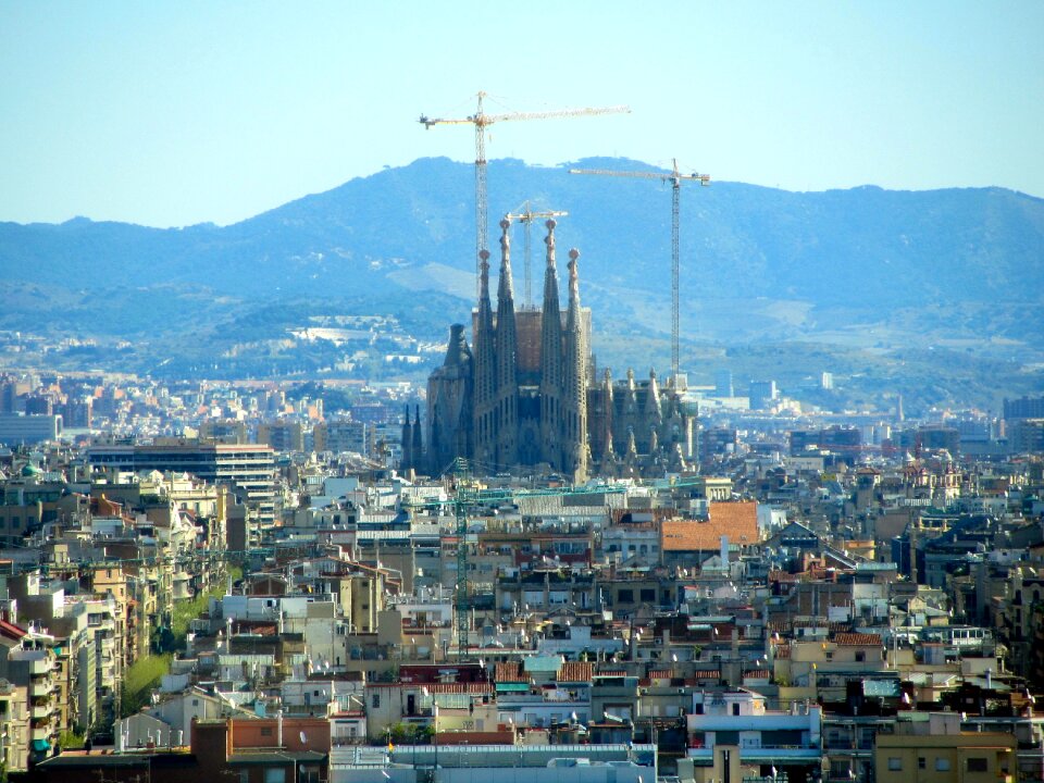 Places of interest cathedral gaudí