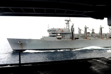 US Navy 110926-N-AU622-039 The Military Sealift Command fast combat support ship USNS Arctic (T-AOE 8) pulls alongside the aircraft carrier USS Dw