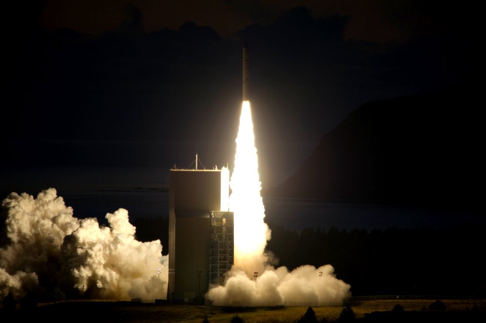 US Navy 110927-N-PO203-165 The Office of Naval Research-sponsored tactical satellite IV (TacSat-4) lifts-off from the Alaskan Aerospace Corporation