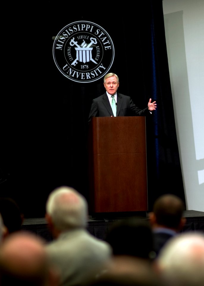 US Navy 110928-N-AC887-001 Secretary of the Navy (SECNAV) the Honorable Ray Mabus delivers the keynote address at the 2011 Mississippi State Univer