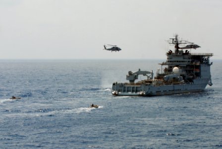 US Navy 110926-N-DU438-141 Members of the visit, board, search and seizure team assigned to the guided-missile cruiser USS Gettysburg (CG 64) mane