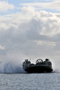 US Navy 110930-N-MW330-145 A landing craft air cushion prepares to enter the well deck