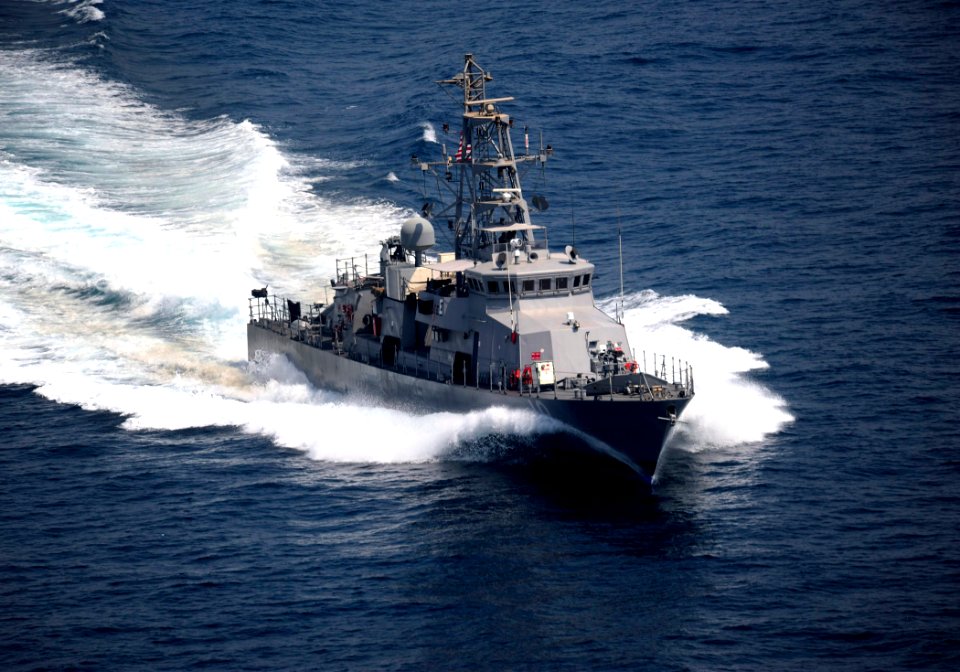 US Navy 111001-N-VN693-288 The cyclone-class coastal patrol ship USS Firebolt (PC 10) is underway during an exercise in the Arabian Gulf