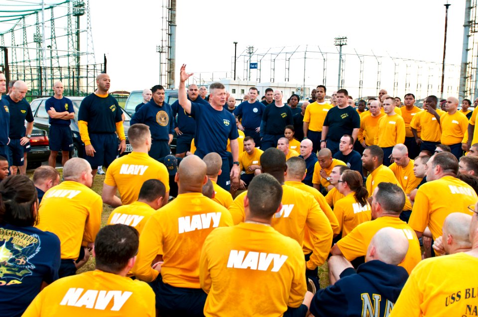 US Navy 111004-N-CZ945-118 Master Chief Petty Officer of the Navy (MCPON) Rick D. West speaks to chief petty officers and first class petty officer